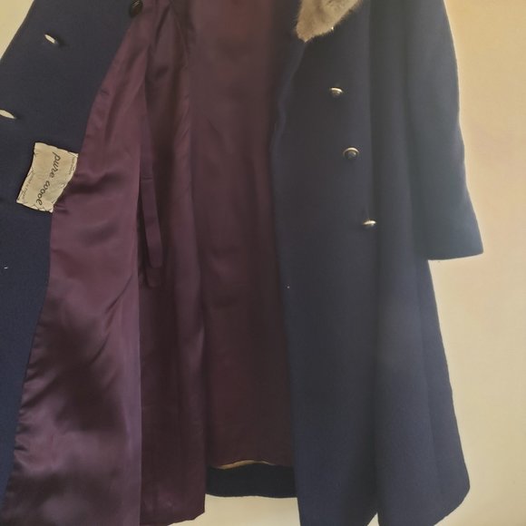 Vintage Winter Peacoat - Picture 9 of 11